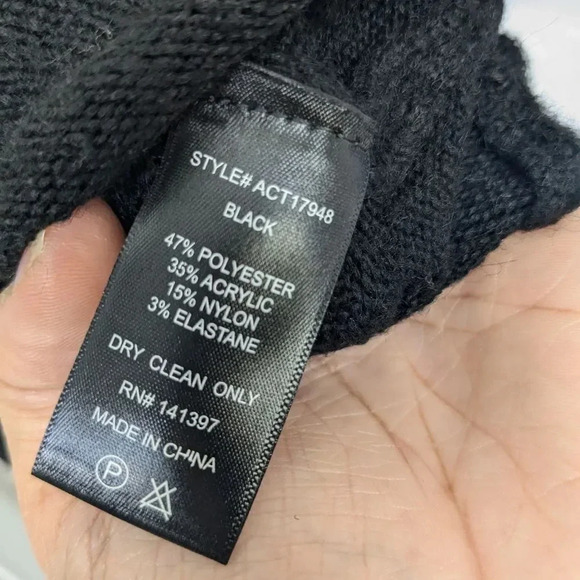 ASTR The Label Asymetrical Puff Sleeve Top NWT - Picture 10 of 12